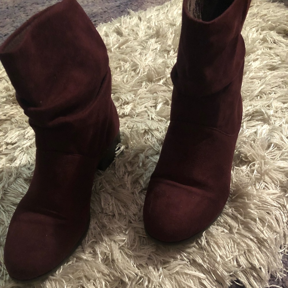 Maroon size 7 1/2 booties